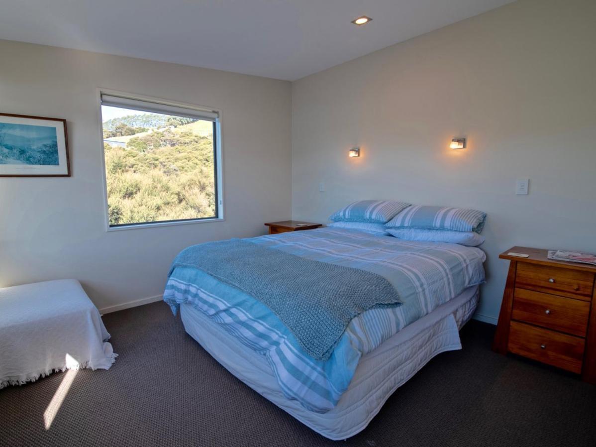 Kotare Point Paradise - Akaroa Holiday Home Esterno foto